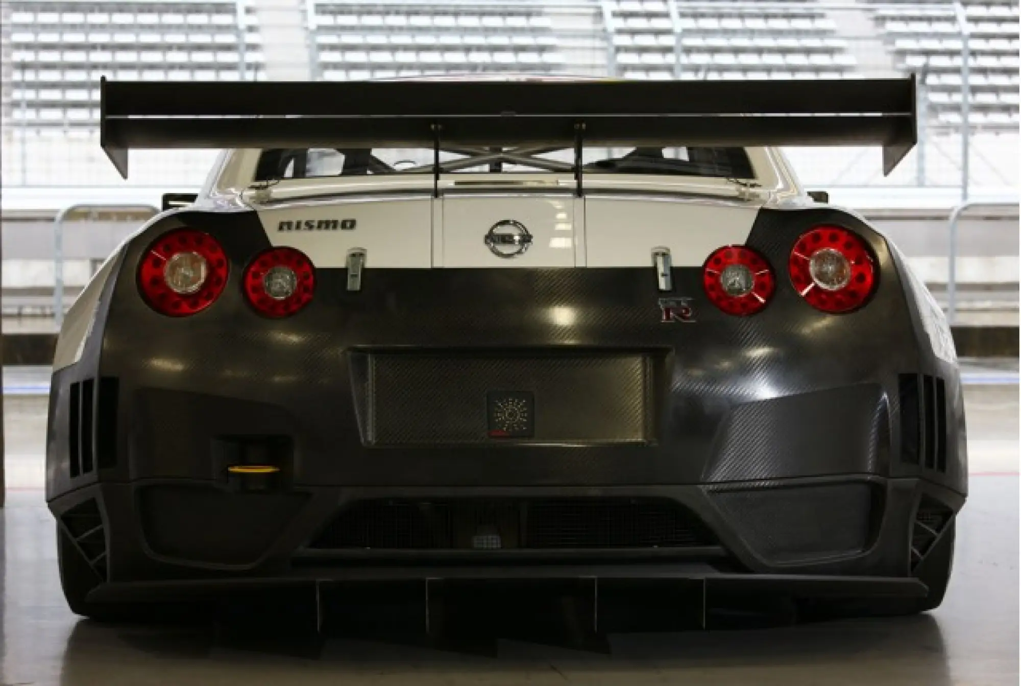 Nissan GT-R GT1 - 5