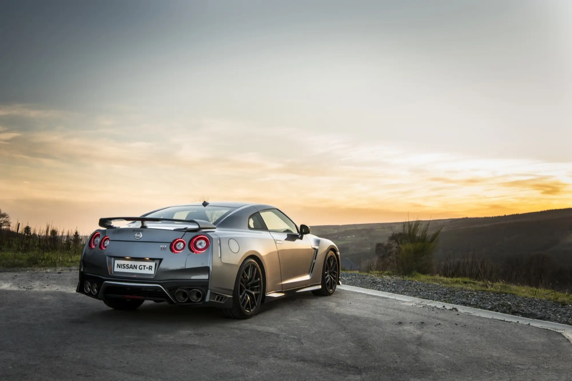 Nissan GT-R MY 2017 - nuova galleria - 10