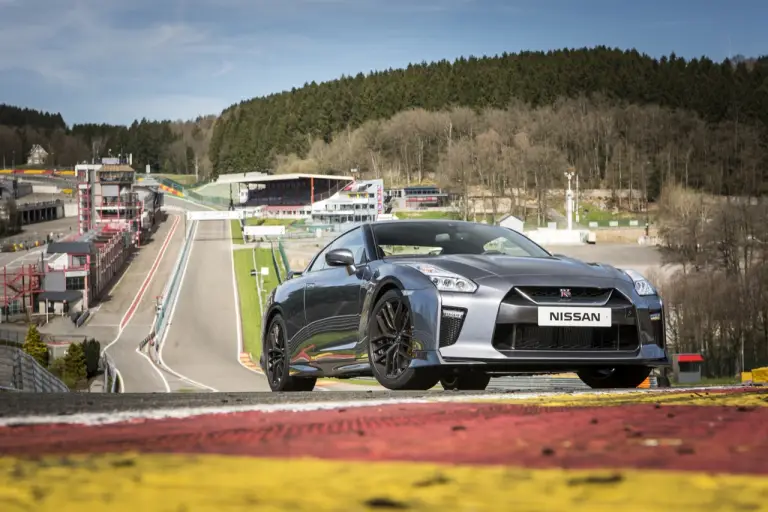 Nissan GT-R MY 2017 - nuova galleria - 15