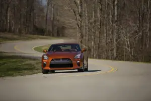 Nissan GT-R MY 2017 - 48