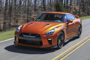 Nissan GT-R MY 2017 - 52