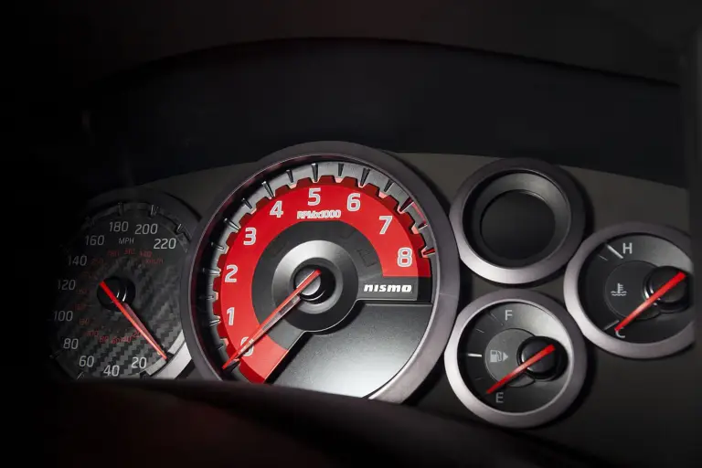 Nissan GT-R Nismo 2015 - 18