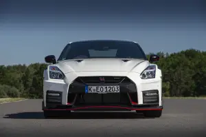 Nissan GT-R Nismo 2020 - 9