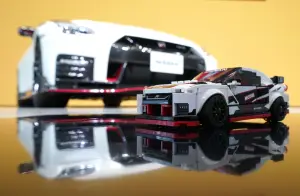 Nissan GT-R Nismo - Lego - 21