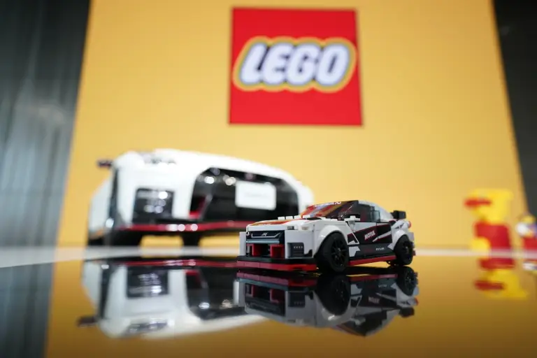 Nissan GT-R Nismo - Lego - 22
