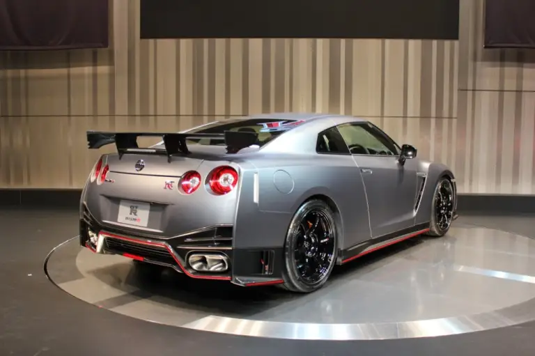 Nissan GT-R Nismo - Salone di Tokyo 2013 - 14