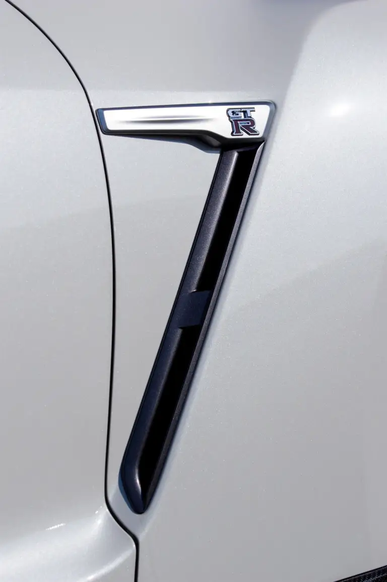 Nissan GT-R Nismo - 9
