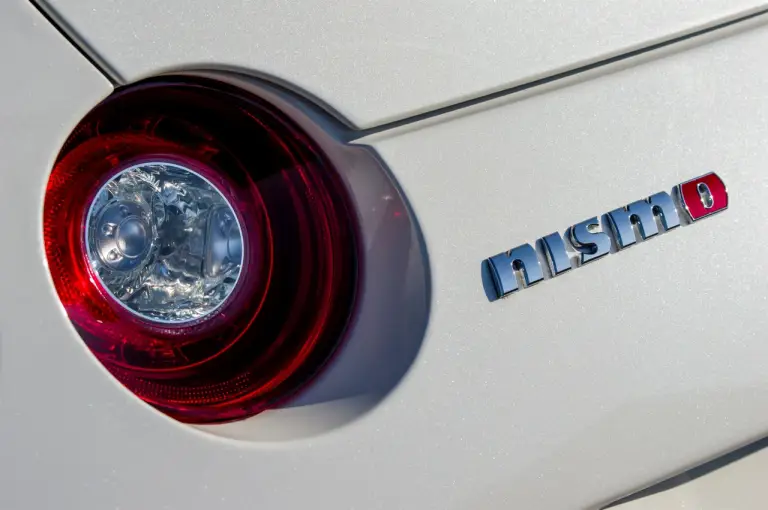 Nissan GT-R Nismo - 18