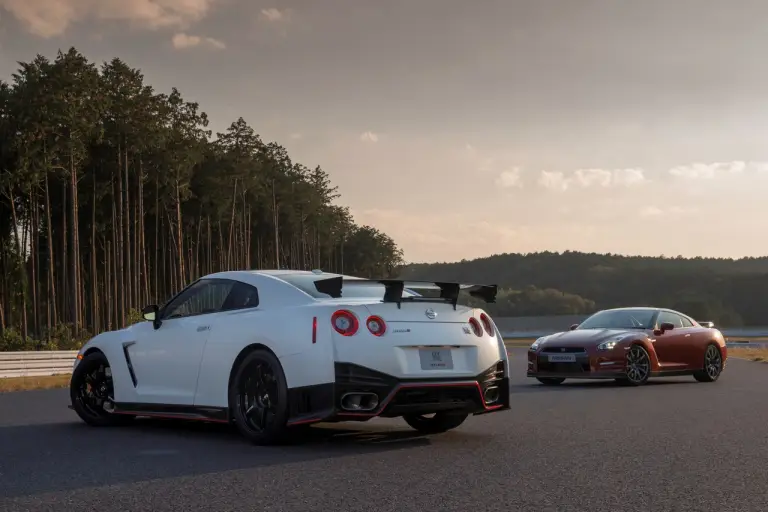 Nissan GT-R Nismo - 28