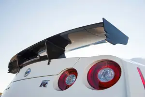 Nissan GT-R Nismo - 34