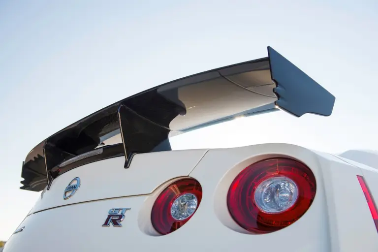 Nissan GT-R Nismo - 34