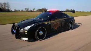 Nissan GT-R Police Pursuit - 4