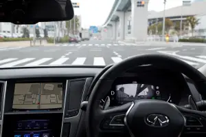 Nissan guida autonoma ProPILOT