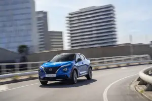 Nissan Juke Hybrid strade italiane - Foto