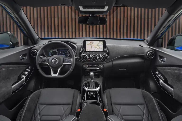 Nissan Juke Hybrid strade italiane - Foto - 35