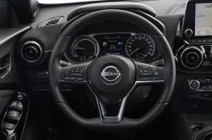 Nissan Juke Hybrid strade italiane - Foto