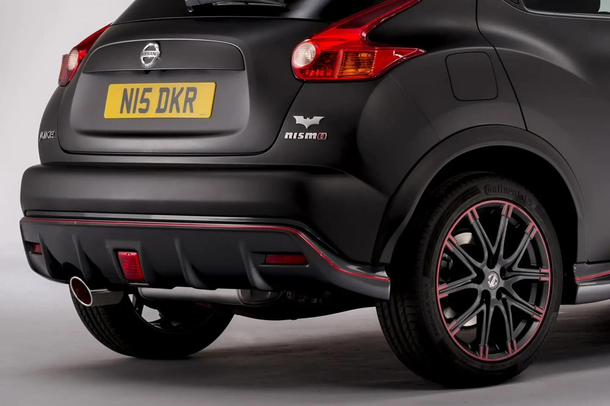 Nissan Juke Nismo Dark Knight Rises - 10