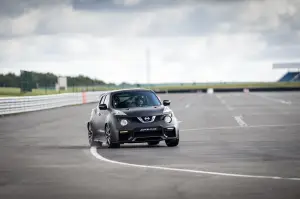 Nissan Juke-R 2.0 - 22