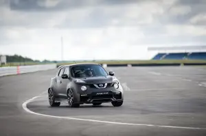 Nissan Juke-R 2.0 - 23