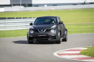 Nissan Juke-R 2.0 - 30