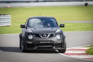 Nissan Juke-R 2.0 - 31