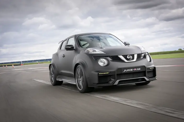 Nissan Juke-R 2.0 - 43