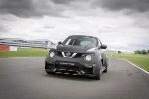 Nissan Juke-R 2.0