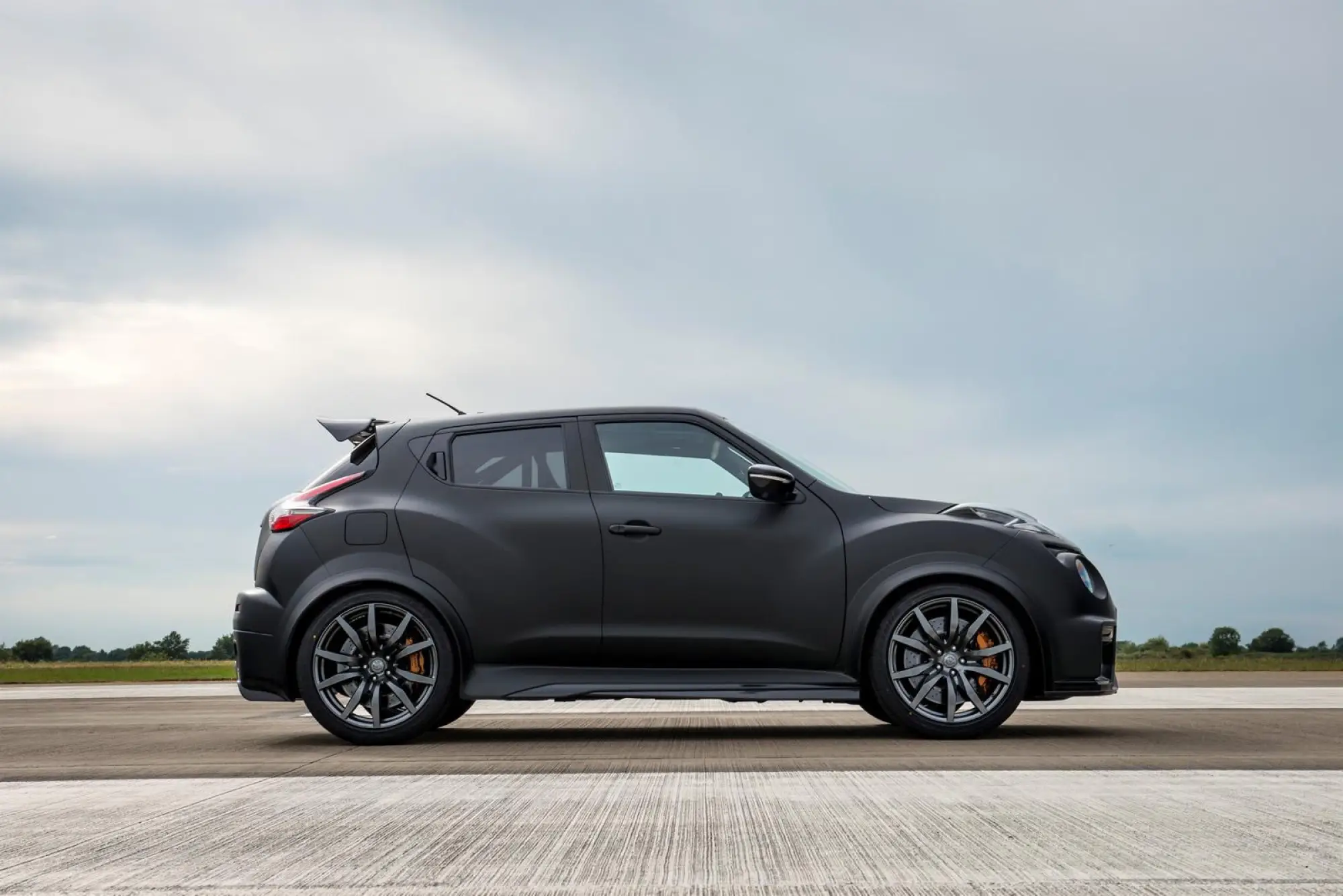 Nissan Juke-R II - 14