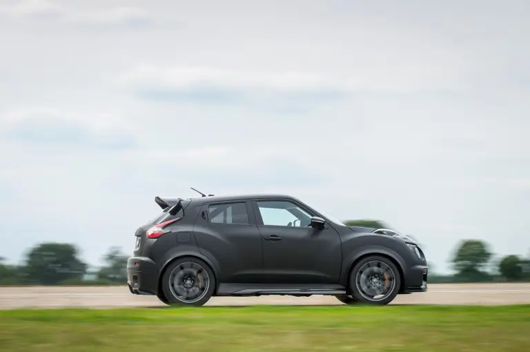 Nissan Juke-R II - 4