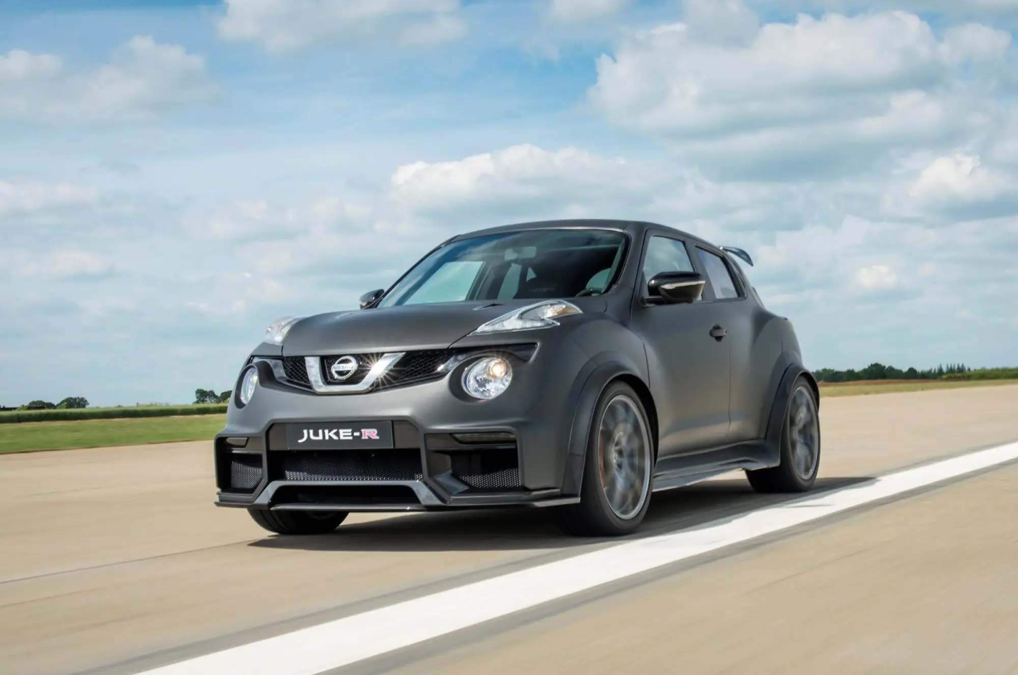 Nissan Juke-R II - 8