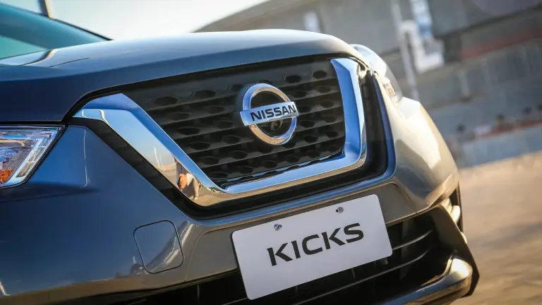 Nissan Kicks 2016 - 17
