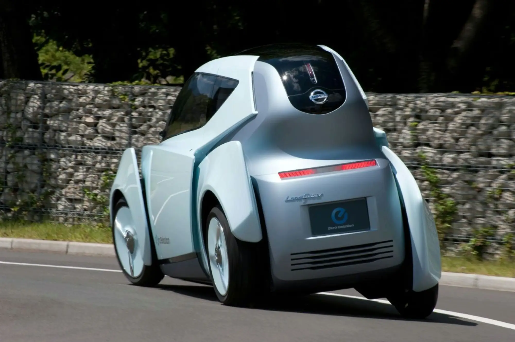 Nissan Land Glider Concept - 1