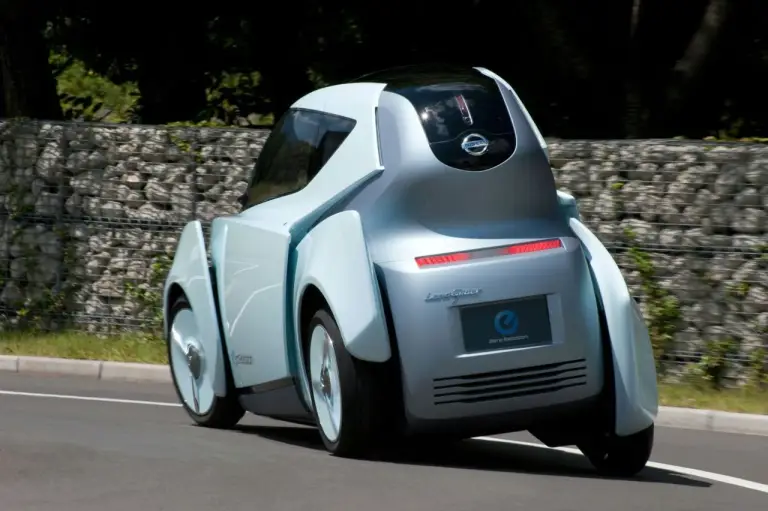 Nissan Land Glider Concept - 1