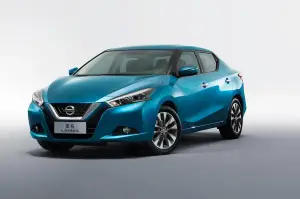 Nissan Lannia - 1