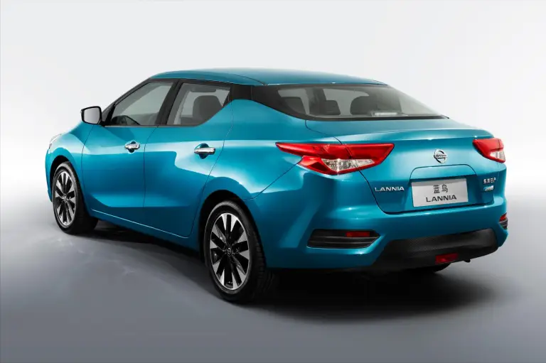 Nissan Lannia - 4