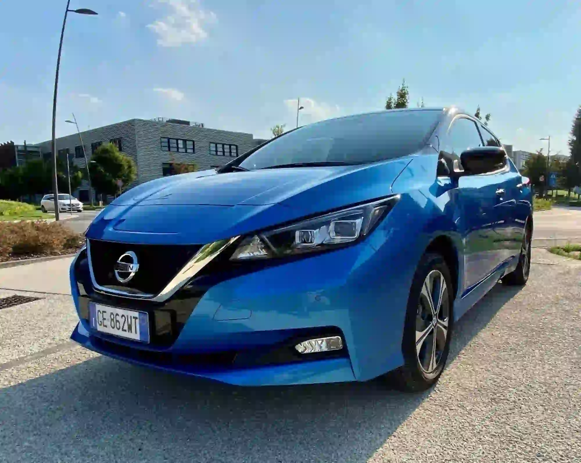 NISSAN LEAF 10 ANNIVERSARIO - PROVA SU STRADA - 14