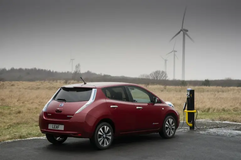 Nissan Leaf 2013 - 14