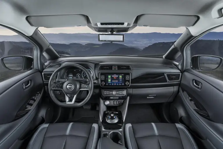 Nissan Leaf 2022  - 14