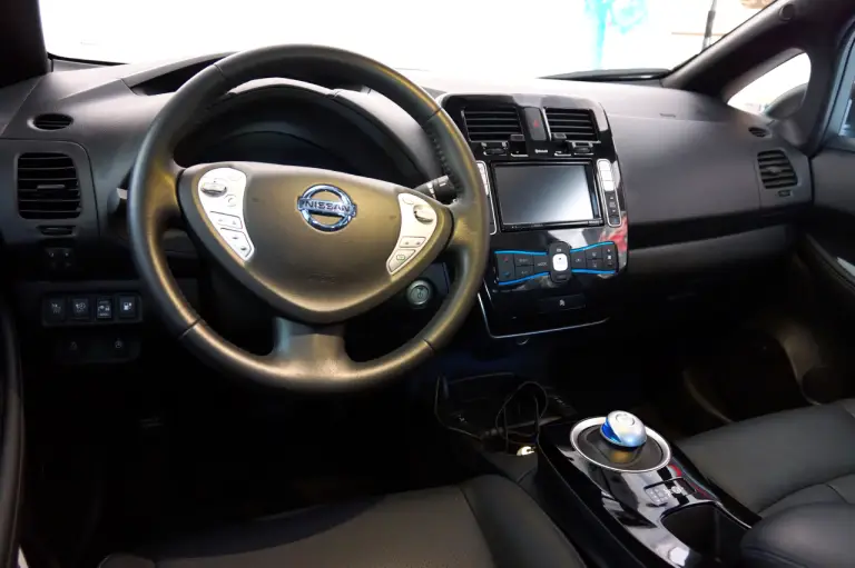 Nissan Leaf 30 kW - Prova su strada 2016 - 6