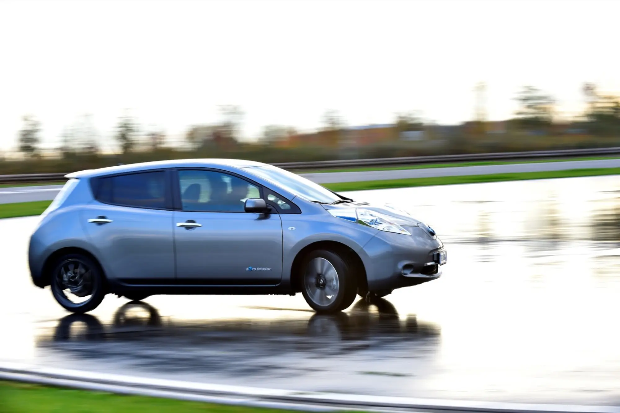 Nissan LEAF - Drift - 1