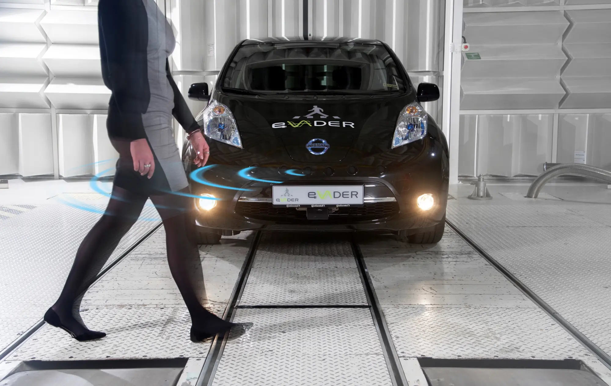 Nissan LEAF eVADER - 2