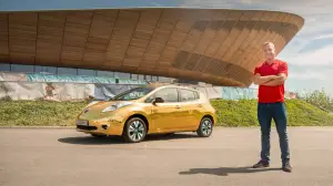 Nissan Leaf Gold