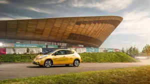 Nissan Leaf Gold