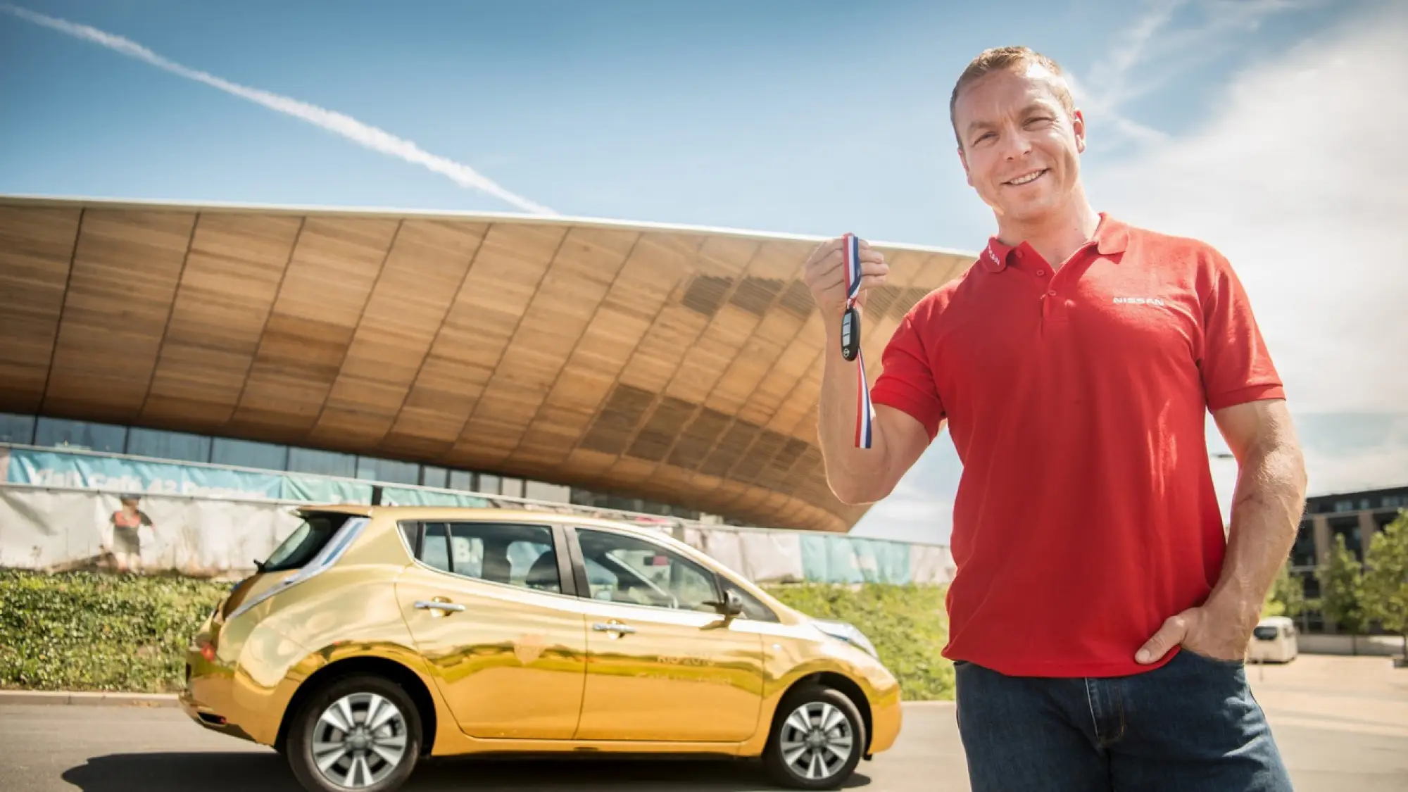 Nissan Leaf Gold - 3
