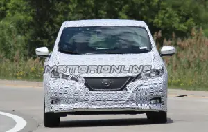 Nissan Leaf MY 2018 - Foto spia 23-06-2017