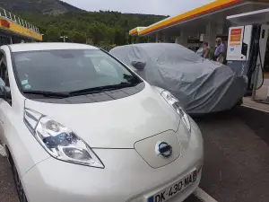 Nissan Leaf MY 2018 - Foto spia 25-07-2017