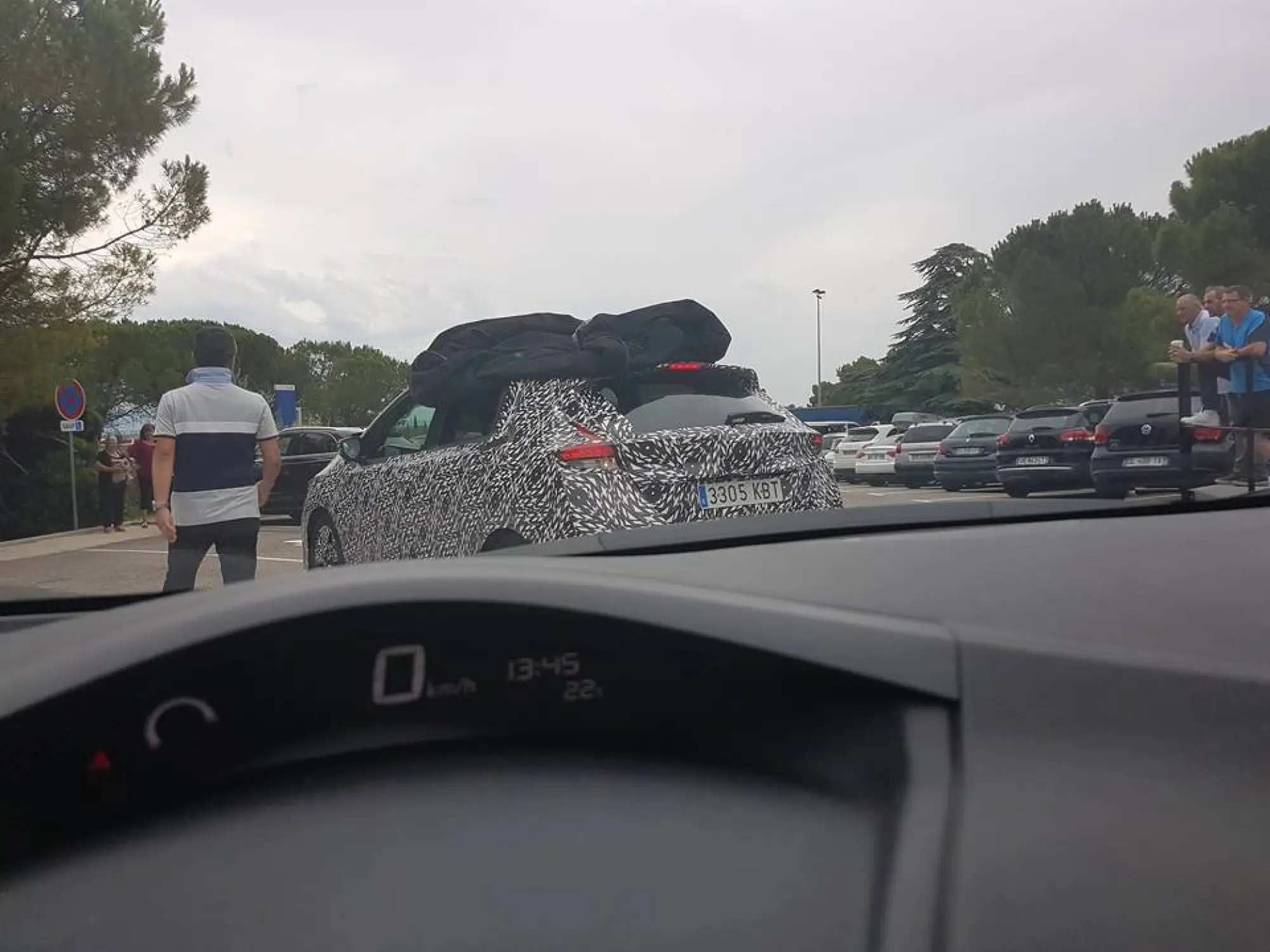 Nissan Leaf MY 2018 - Foto spia 25-07-2017 - 9