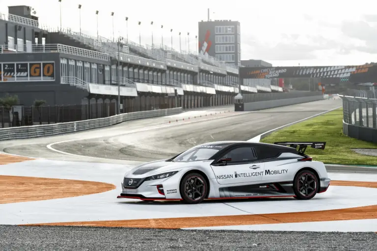 Nissan Leaf Nismo RC 2020 - 11