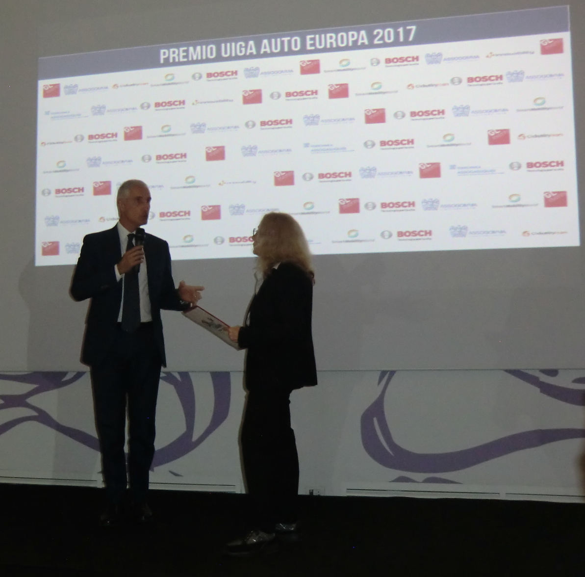 NISSAN LEAF premio GREEN GOLD AWARD 2017