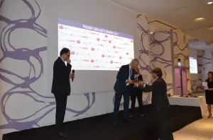 NISSAN LEAF premio GREEN GOLD AWARD 2017